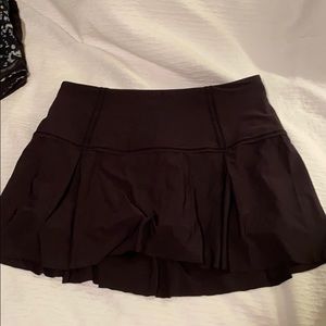 lululemon lost in pace skirt size 6 13” (regular)